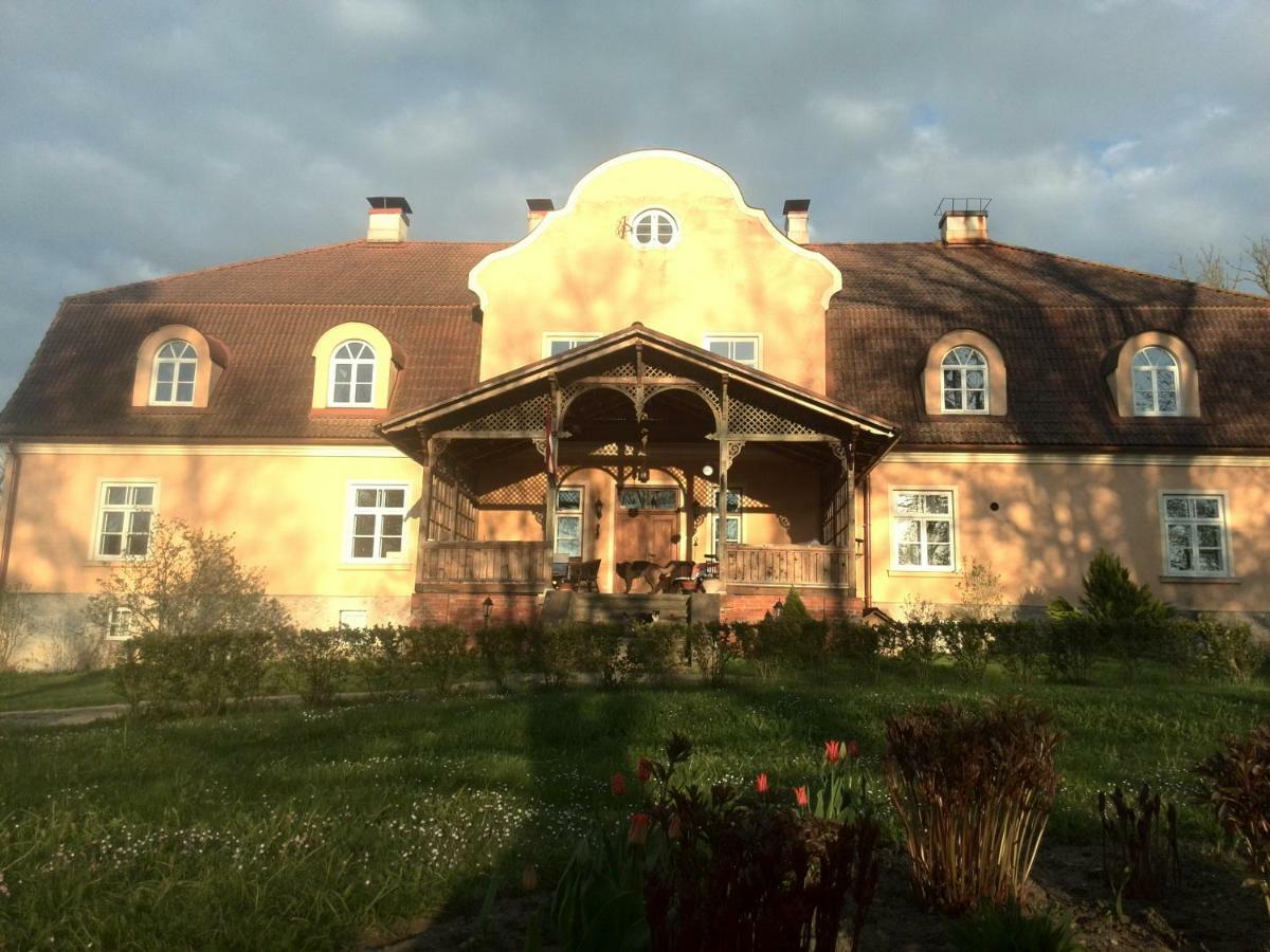 Maras Manor Hotel Turlava Bagian luar foto