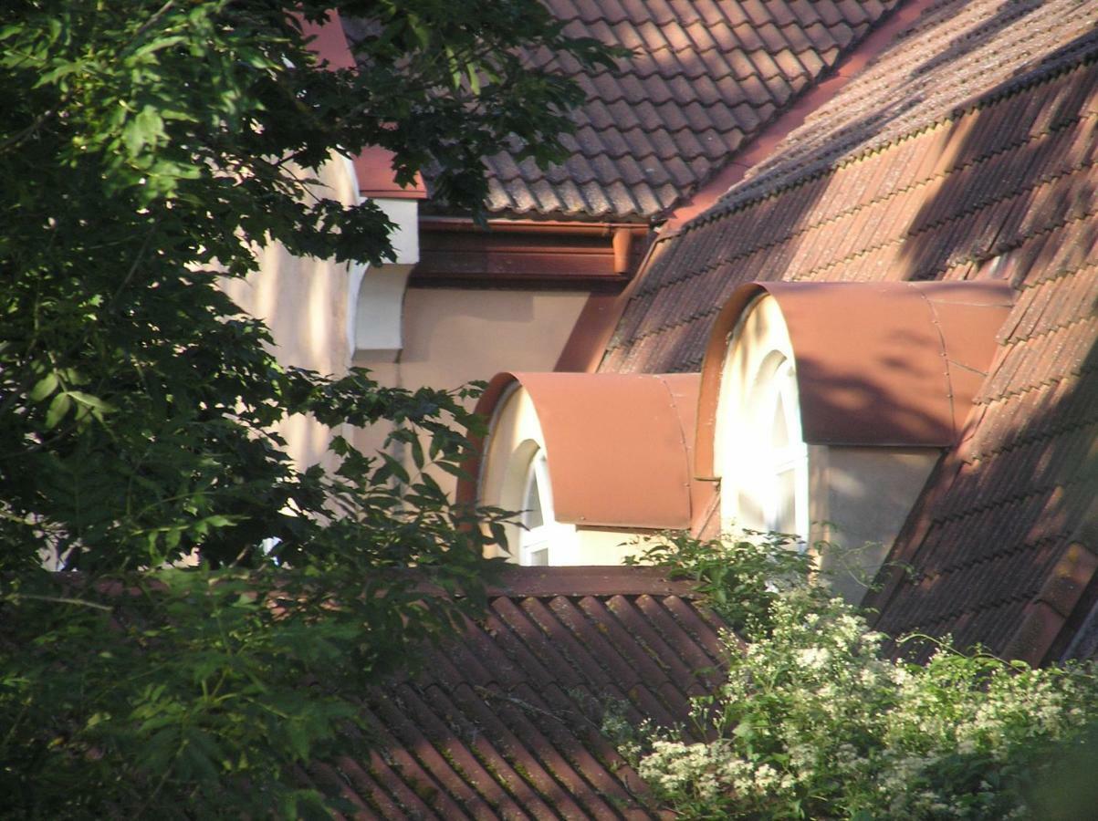 Maras Manor Hotel Turlava Bagian luar foto