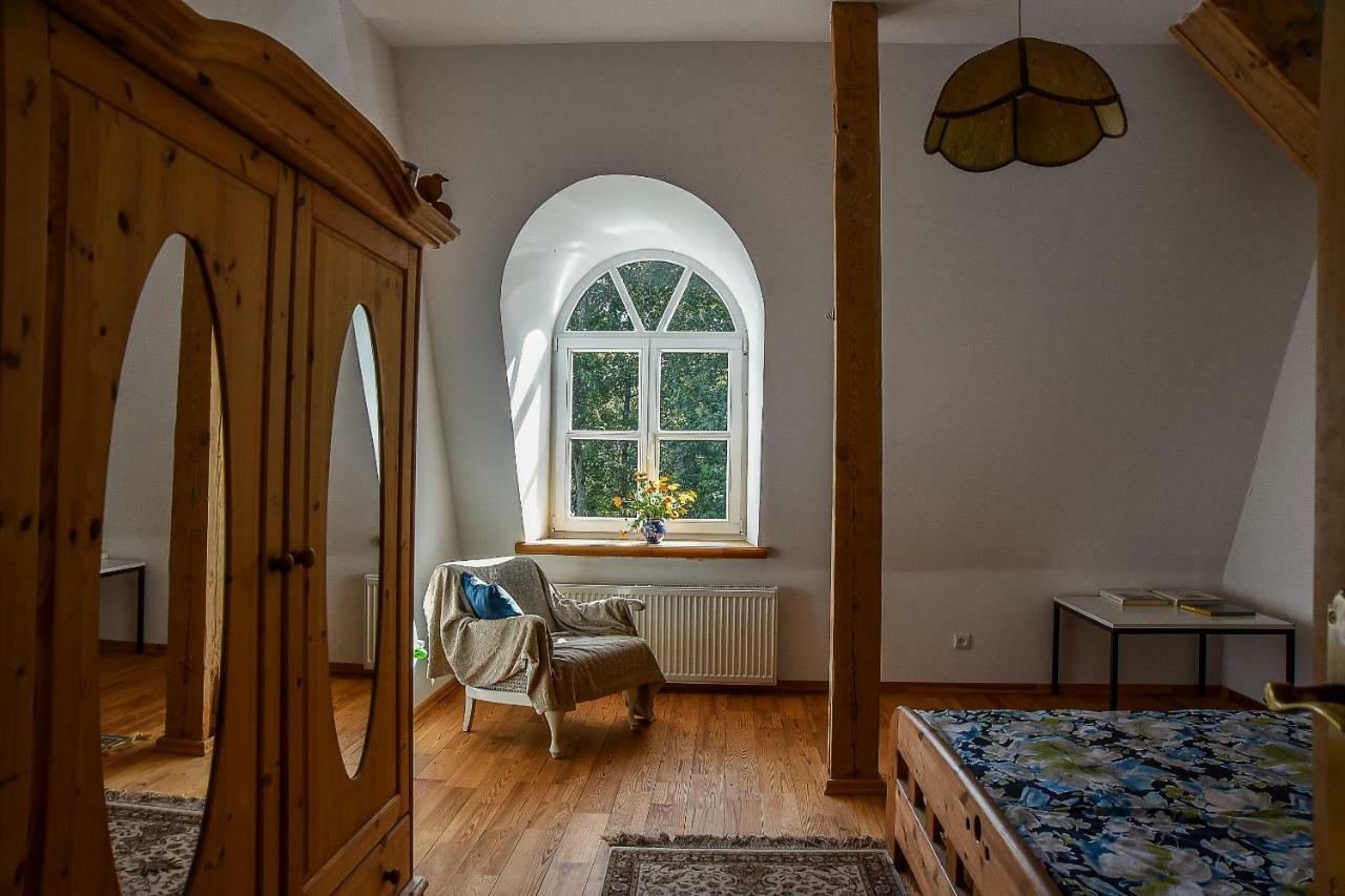 Maras Manor Hotel Turlava Bagian luar foto